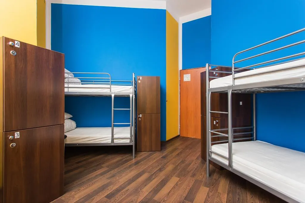 One World Hostel Cracovia 0*,  Polonia