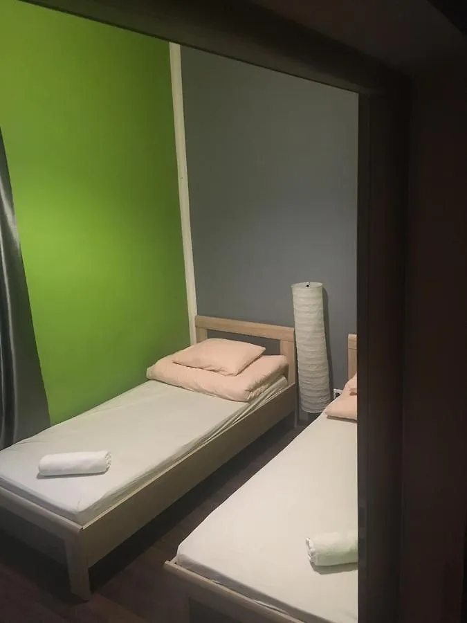 One World Hostel Cracovia 0*,  Polonia